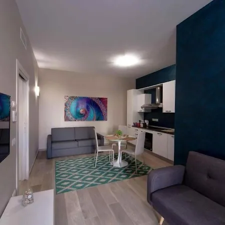 Апартаменты Lux House *