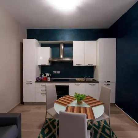 Lux House