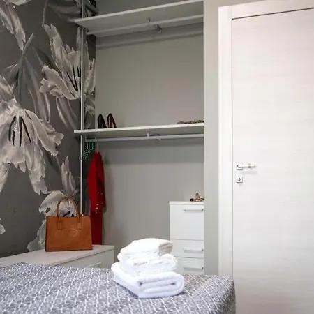 Lux House Apartment
